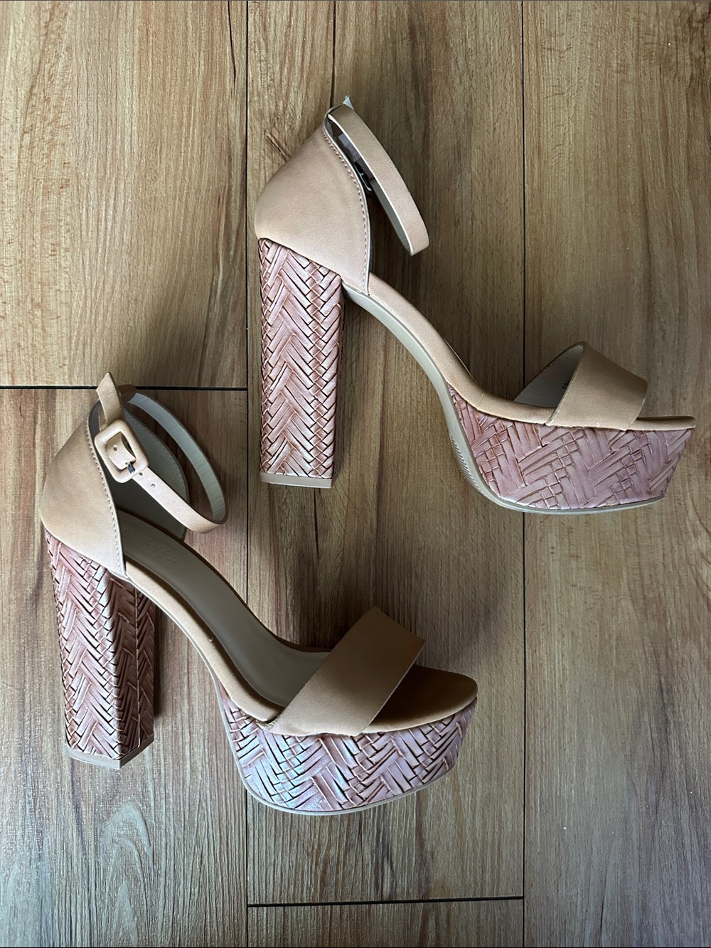 Charlotte Russe Nude Woven Platform Ankle Strap Heels Size 5.5